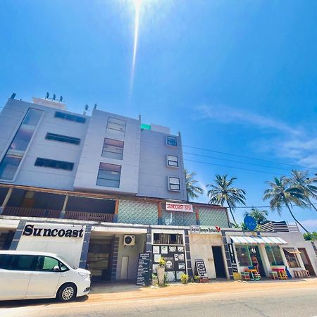 Suncoast Beach Hotel Mirissa Exterior photo